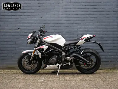 TRIUMPH STREET TRIPLE S – foto 3