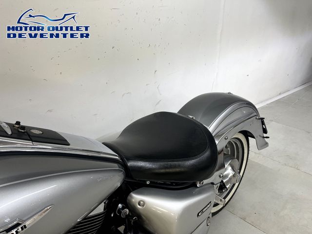 suzuki - vl-1500-intruder