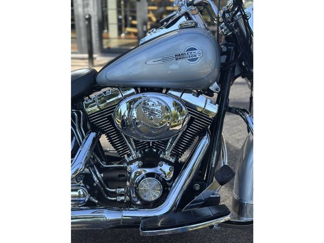 harley-davidson - heritage-softail-classic-flstc