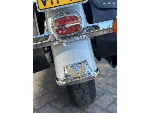 harley-davidson - heritage-softail-classic-flstc