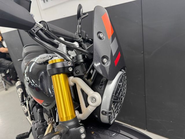 triumph - scrambler-400-xc