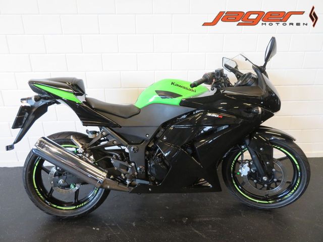 kawasaki - ninja-250-r