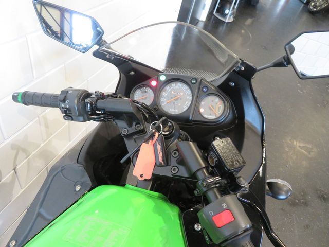 kawasaki - ninja-250-r