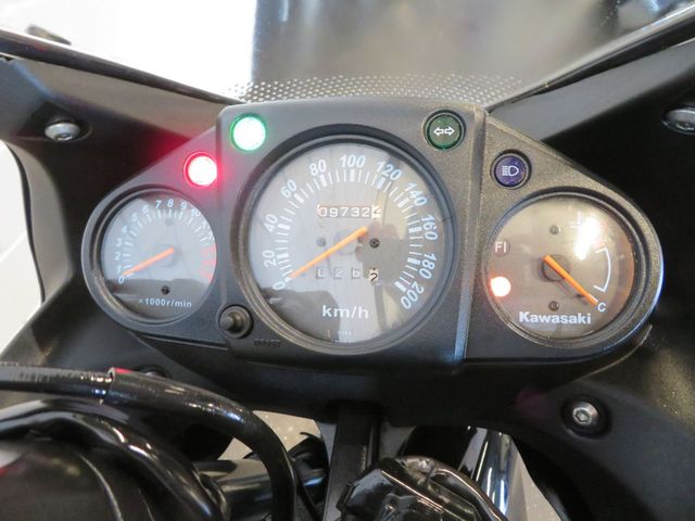 kawasaki - ninja-250-r