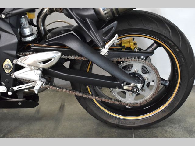 triumph - street-triple-675