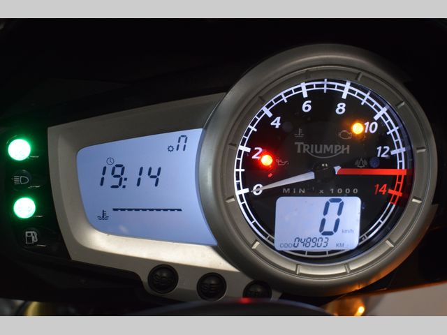 triumph - street-triple-675
