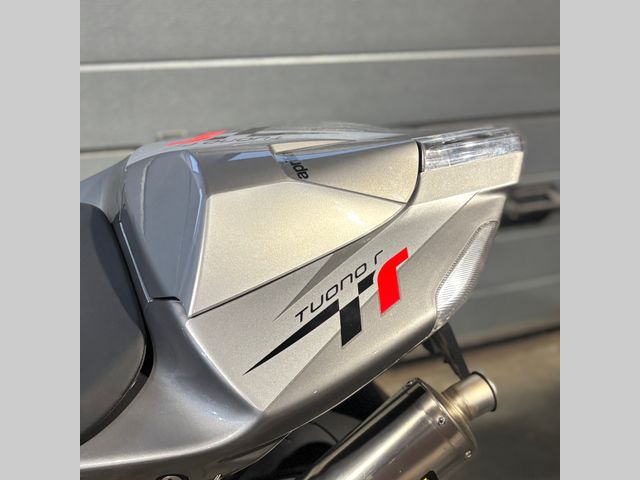 aprilia - tuono-1000-r