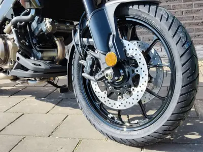 SUZUKI V-STROM 1050 – foto 3