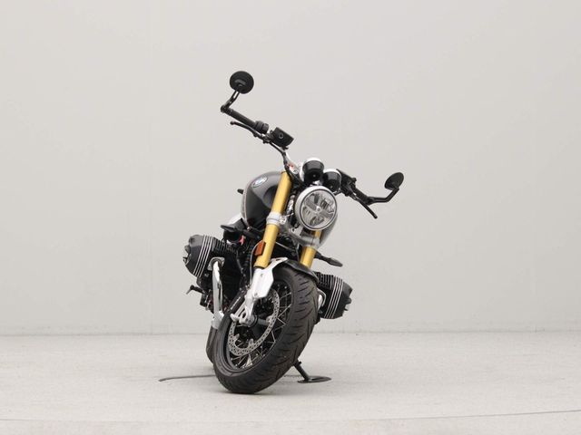 bmw - r-nine-t