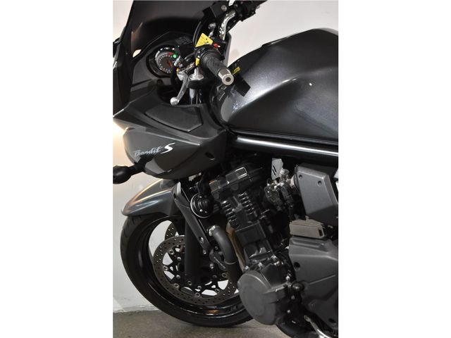 suzuki - gsf-650-s-bandit-abs