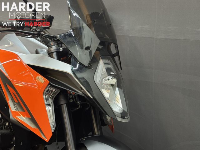 ktm - 1290-super-duke-gt
