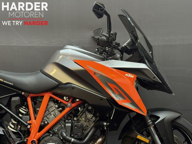 ktm - 1290-super-duke-gt