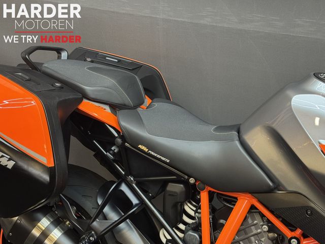 ktm - 1290-super-duke-gt