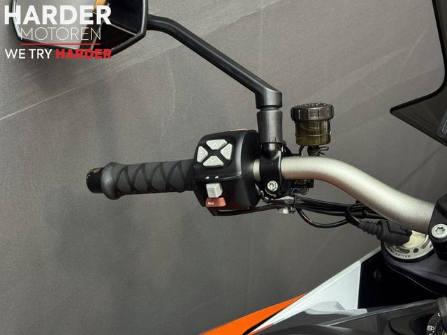 ktm - 1290-super-duke-gt