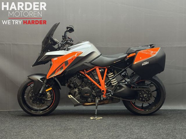 ktm - 1290-super-duke-gt