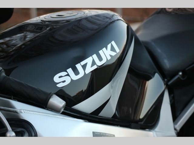 suzuki - gsx-r-600