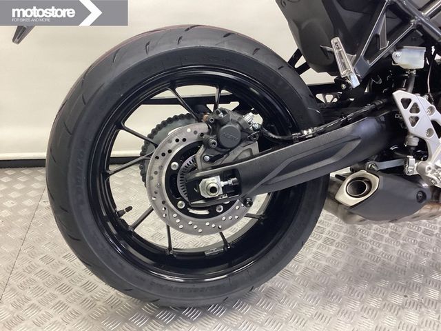 suzuki - gsx-8s