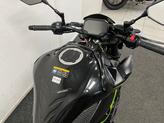 kawasaki - z900