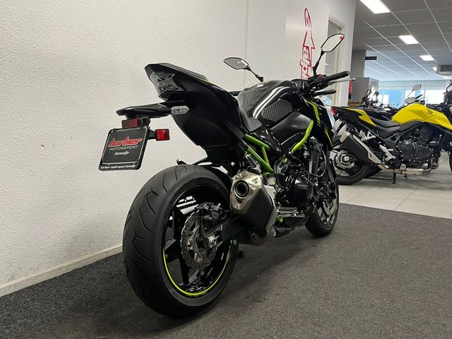 kawasaki - z900