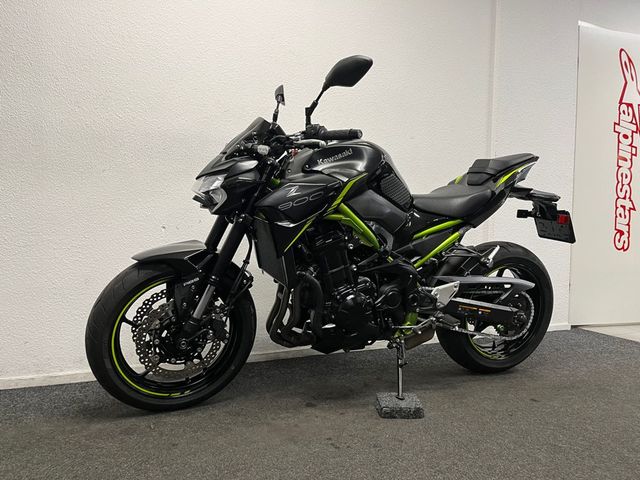 kawasaki - z900