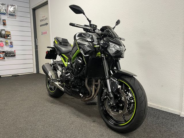 kawasaki - z900