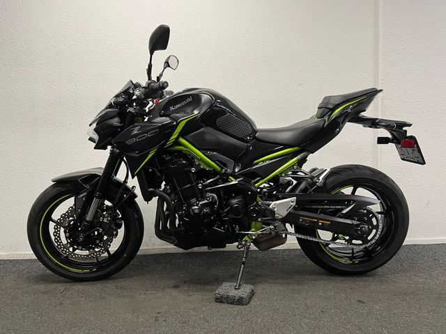 kawasaki - z900