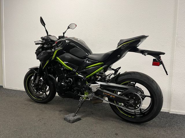 kawasaki - z900