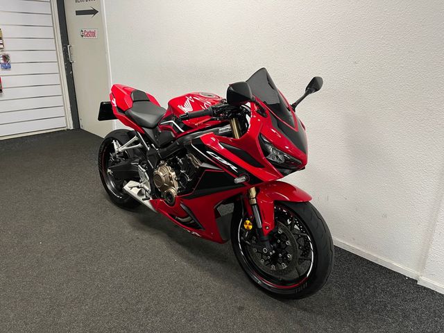 honda - cbr-650-r