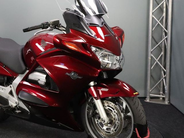 honda - st-1300-pan-european-abs