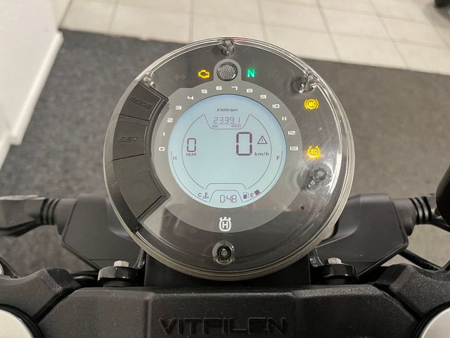 husqvarna - vitpilen-701