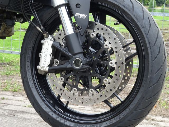 ducati - monster-821-dark