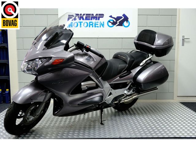 honda - st-1300-pan-european-abs