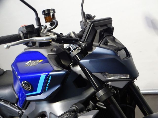 yamaha - mt-09-y-amt