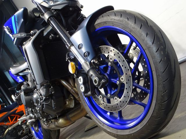 yamaha - mt-09-y-amt