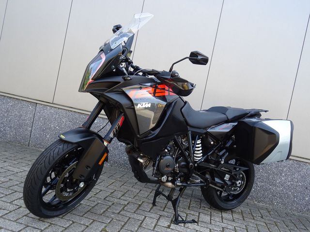 ktm - 1290-super-adventure-s