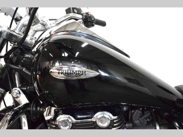 triumph - thunderbird