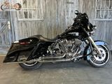 HARLEY-DAVIDSON STREET GLIDE FLHX