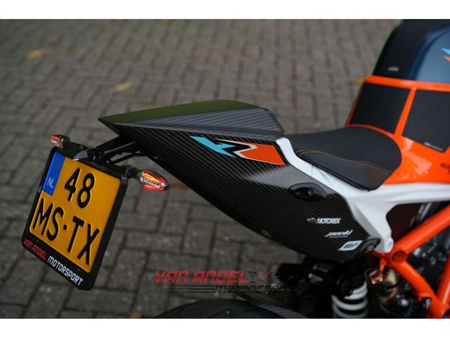 ktm - 1290-super-duke-rr