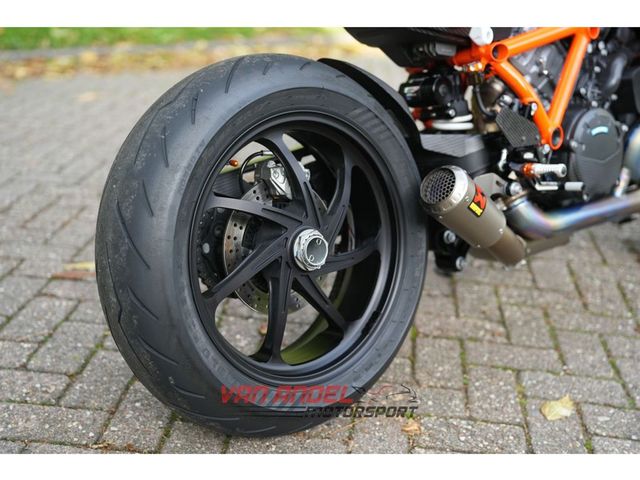 ktm - 1290-super-duke-rr