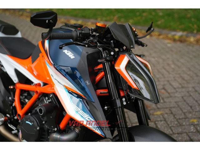 ktm - 1290-super-duke-rr