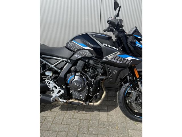 suzuki - gsx-8s