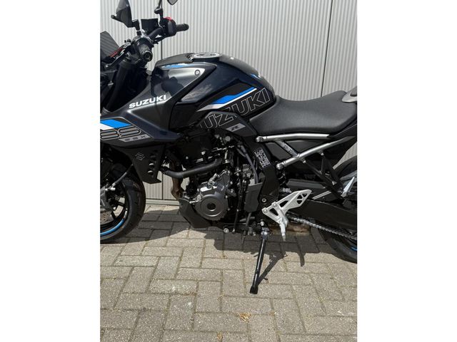 suzuki - gsx-8s