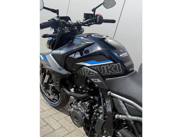 suzuki - gsx-8s