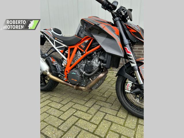 ktm - 1290-super-duke-r