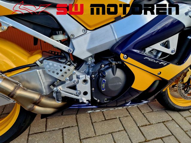 honda - cbr-900-rr-fireblade
