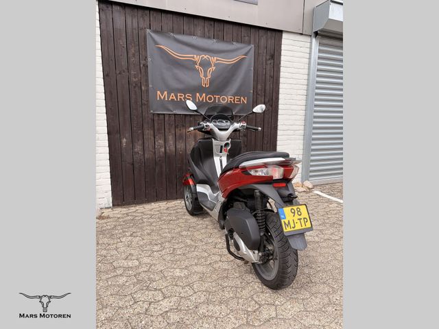 piaggio - mp3-300