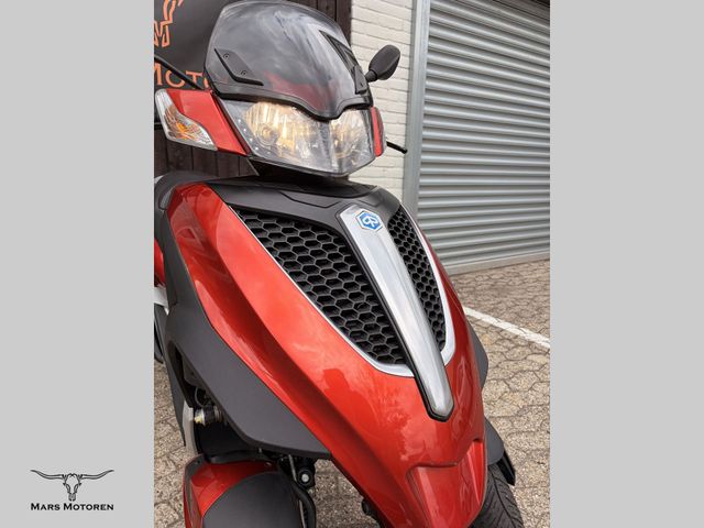 piaggio - mp3-300