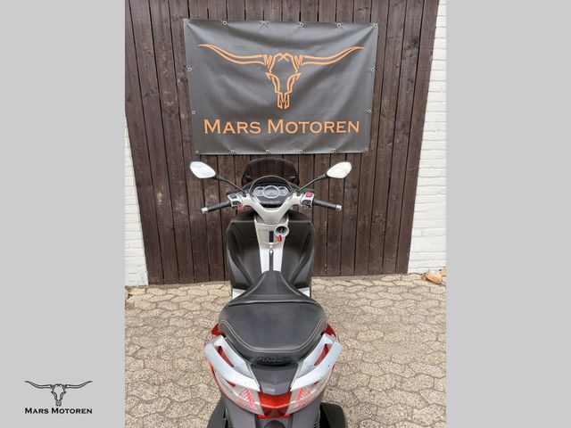 piaggio - mp3-300
