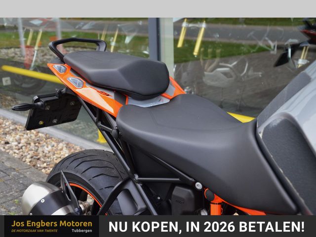 ktm - 1290-super-duke-gt