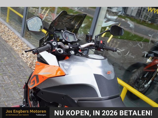 ktm - 1290-super-duke-gt